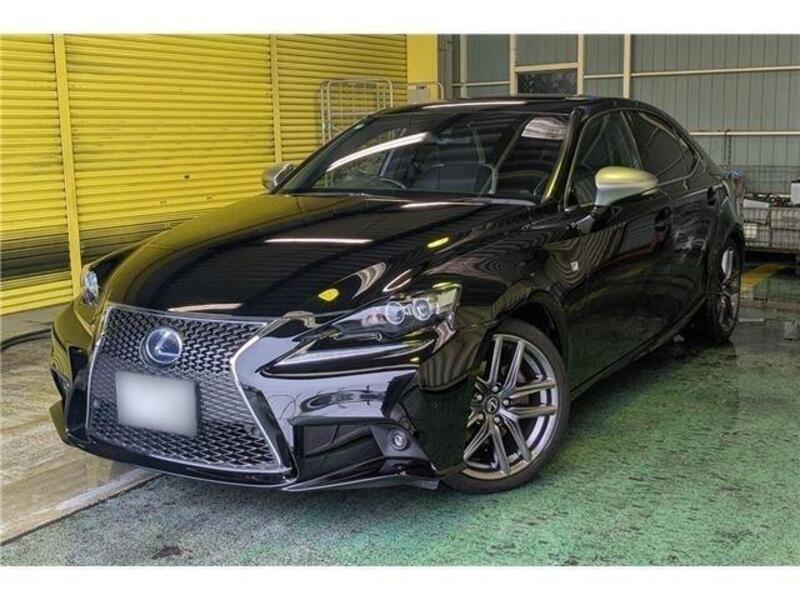 LEXUS IS