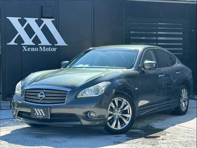 NISSAN FUGA