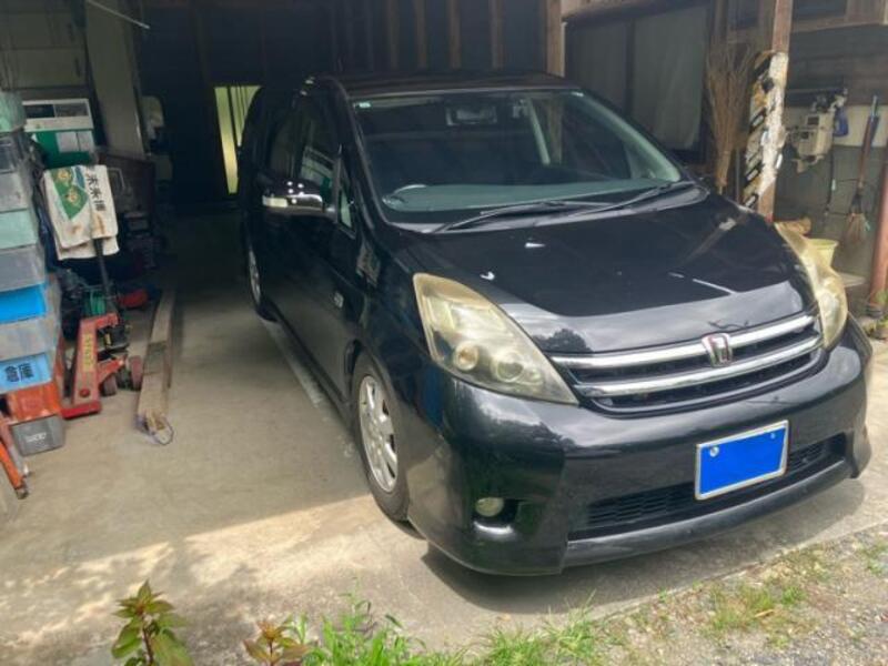 TOYOTA ISIS