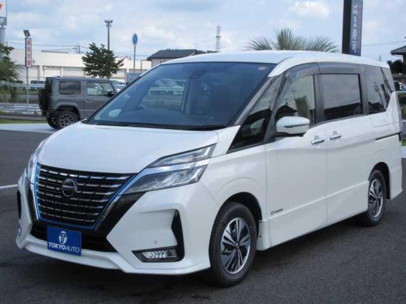 NISSAN SERENA