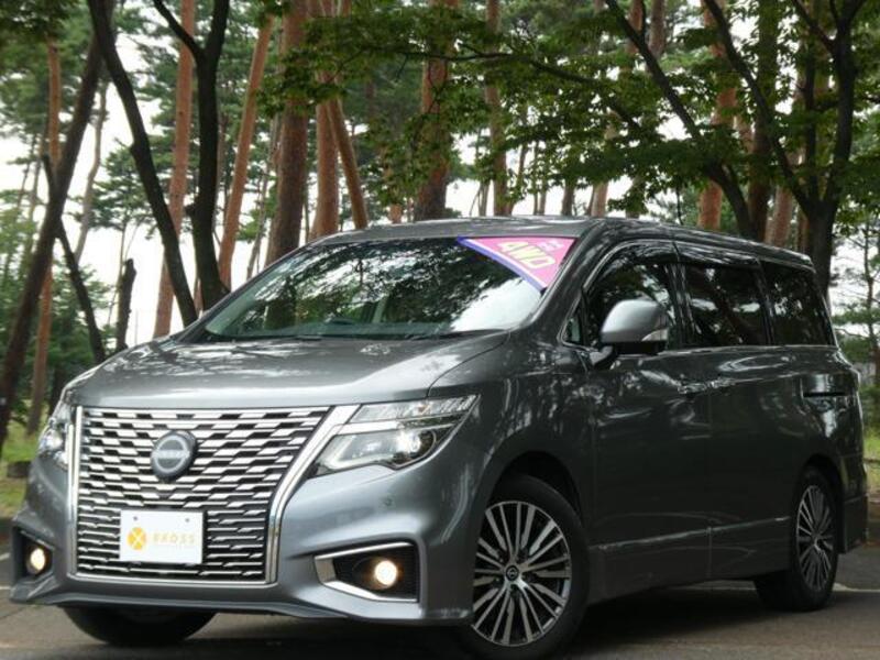 NISSAN ELGRAND