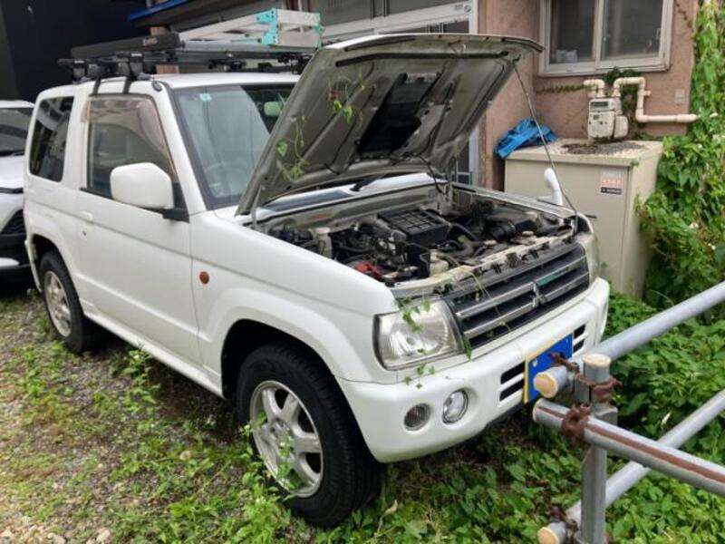 MITSUBISHI PAJERO MINI