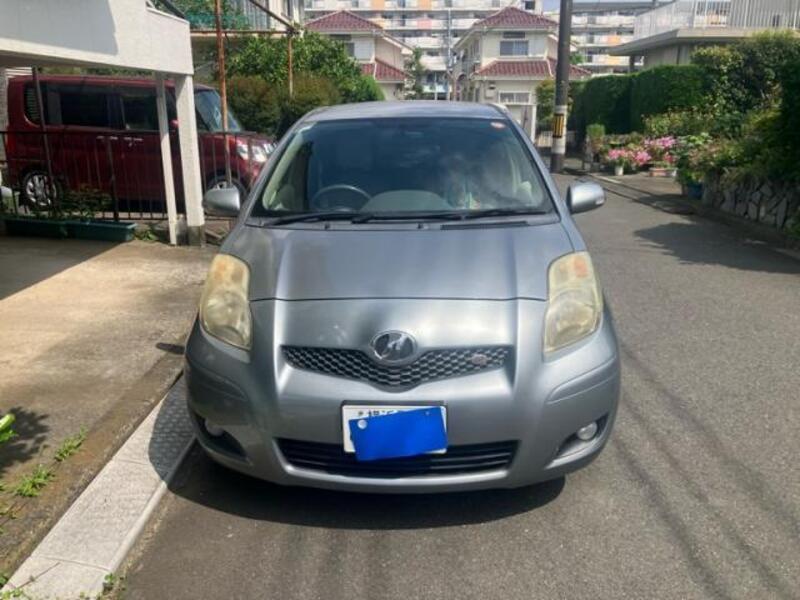 TOYOTA VITZ