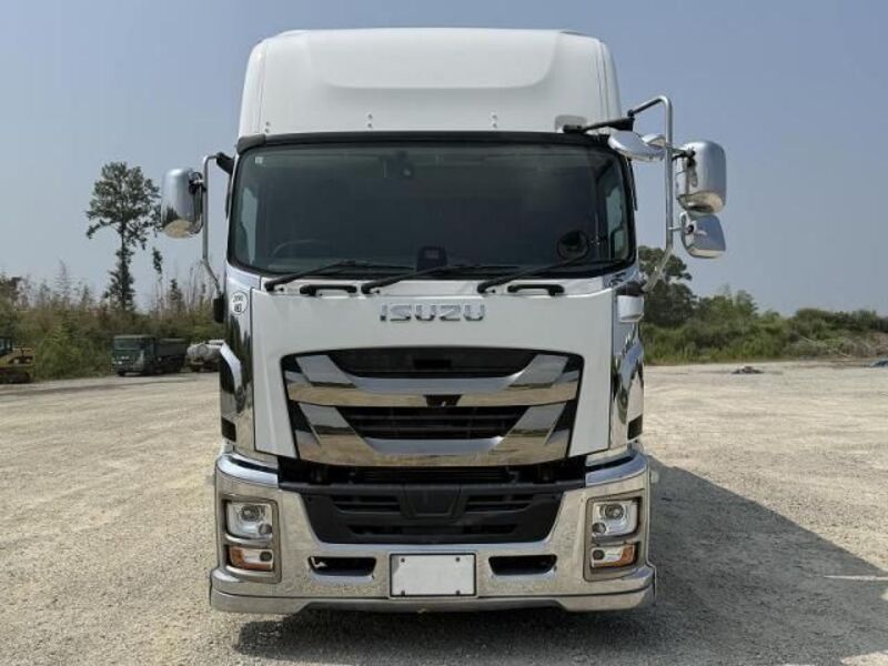 ISUZU GIGA