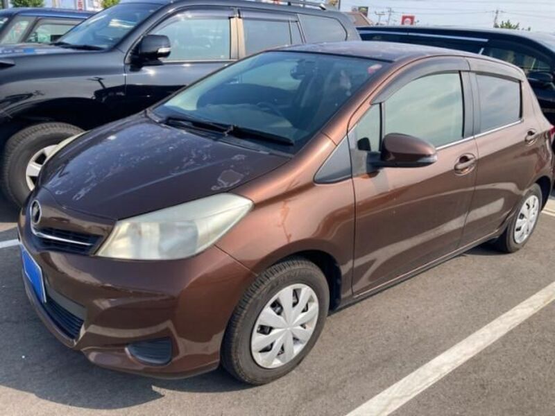 TOYOTA VITZ
