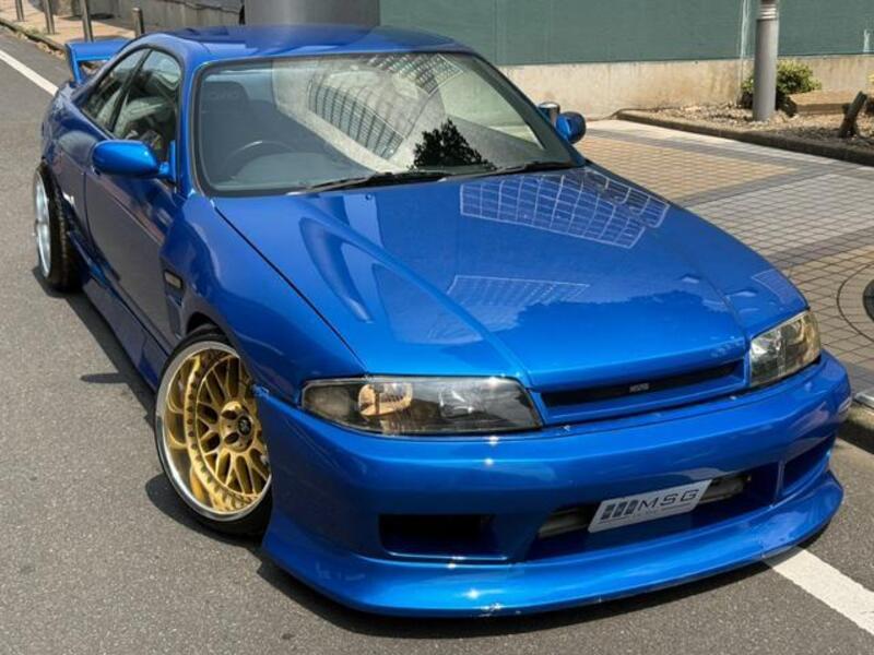 NISSAN SKYLINE