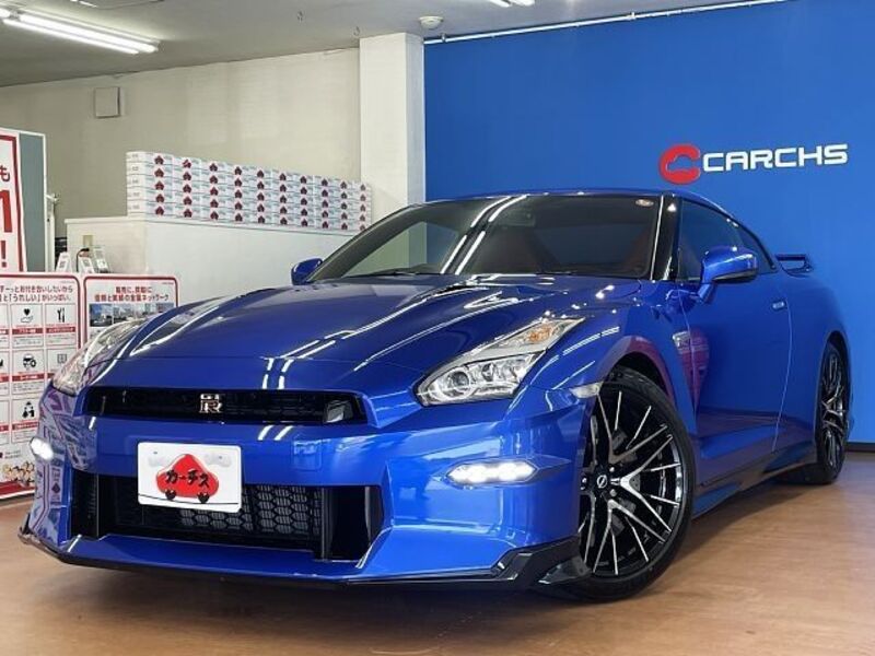 NISSAN GT-R