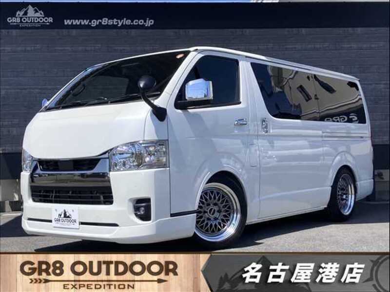 TOYOTA HIACE VAN