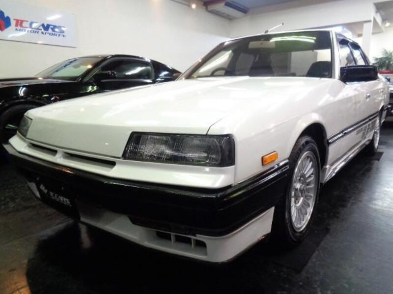NISSAN SKYLINE