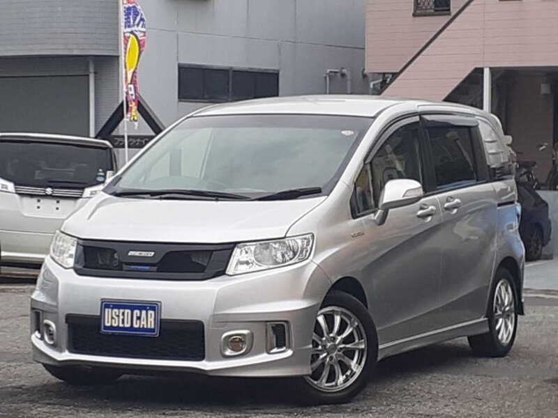 HONDA FREED SPIKE