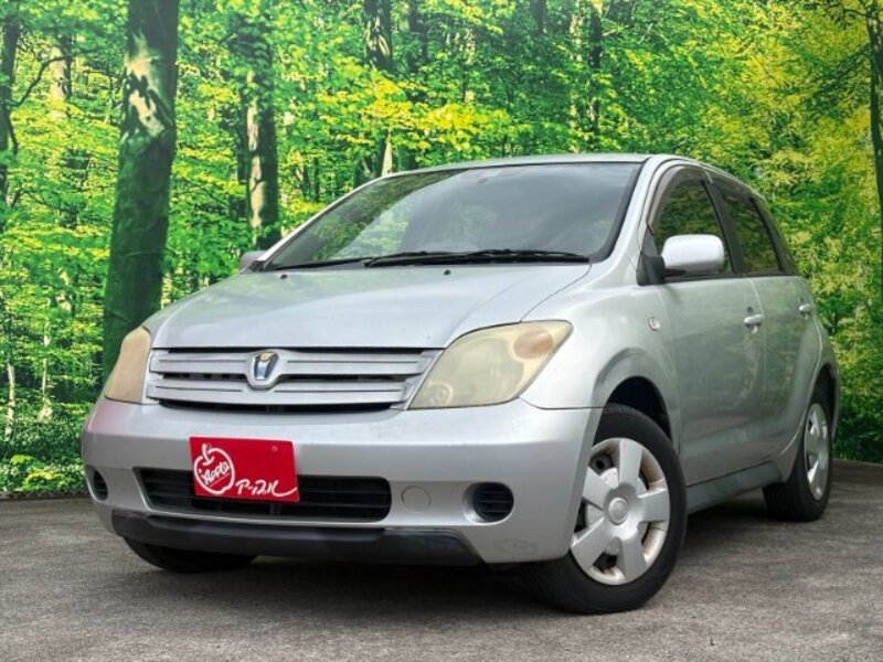 TOYOTA IST