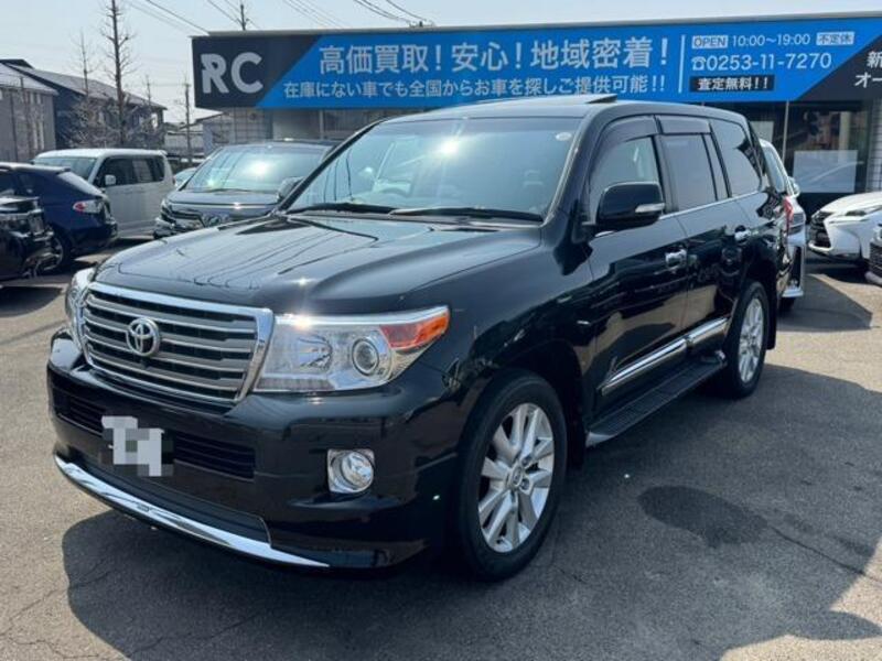 TOYOTA LAND CRUISER