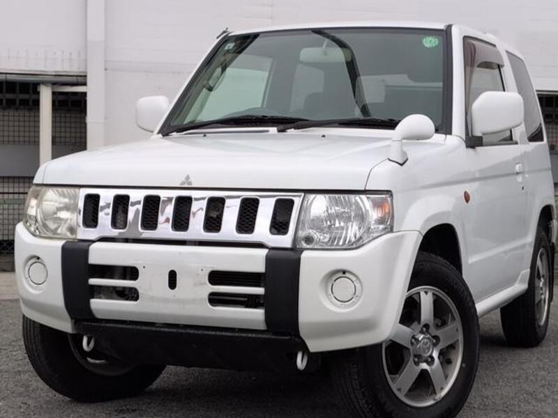 MITSUBISHI PAJERO MINI