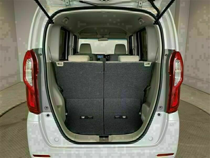 N BOX