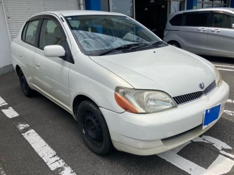 TOYOTA PLATZ