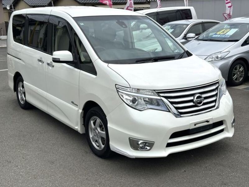 NISSAN SERENA