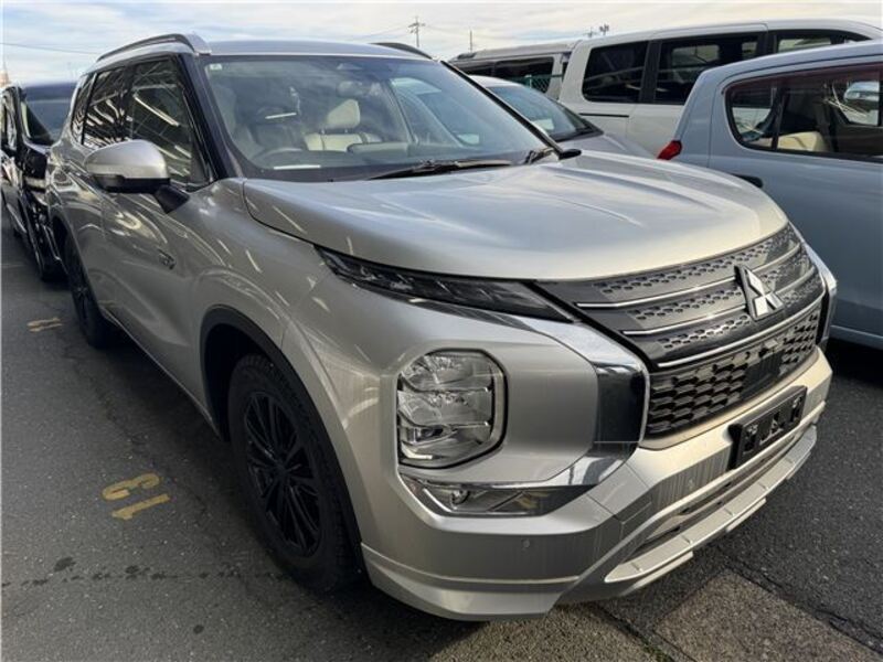 MITSUBISHI OUTLANDER PHEV