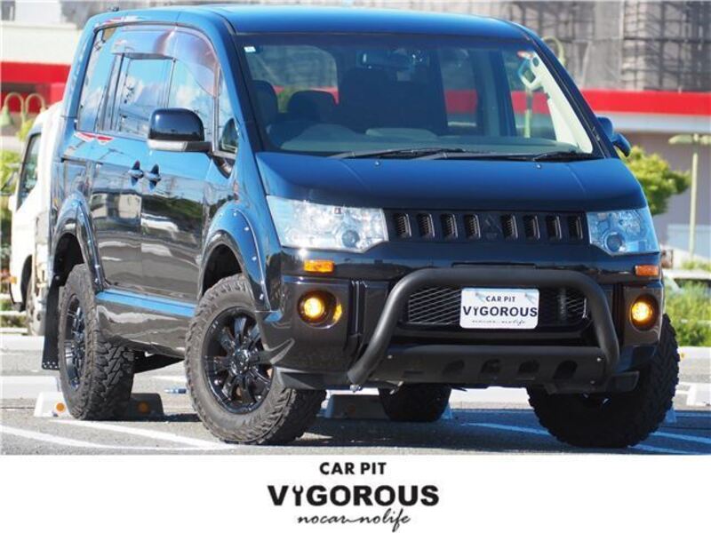 MITSUBISHI DELICA D5