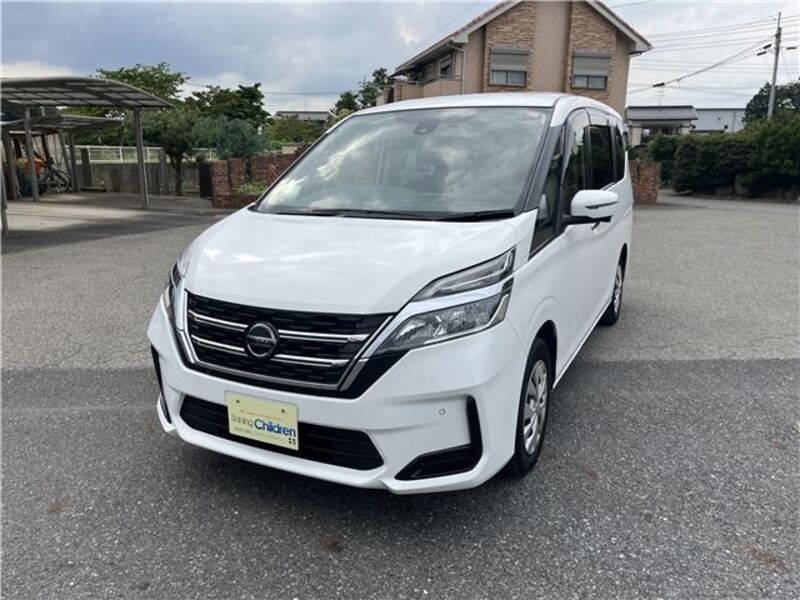 NISSAN SERENA