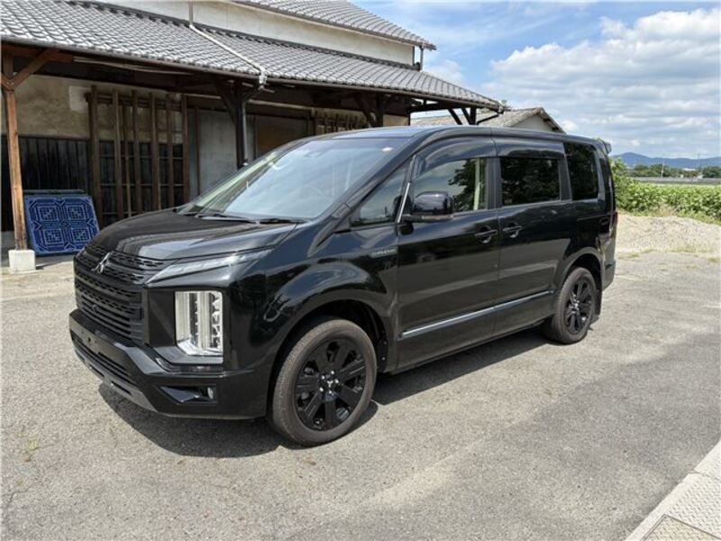 MITSUBISHI DELICA D5