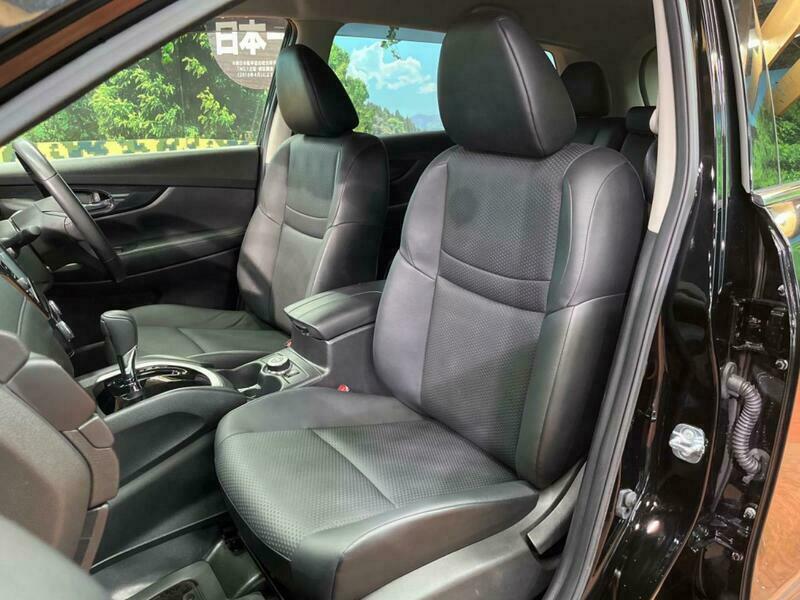 X-TRAIL