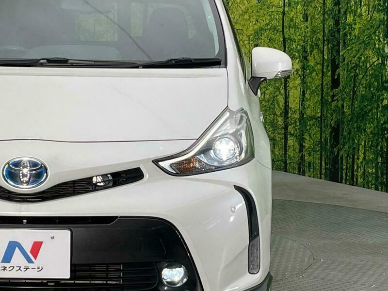 PRIUS ALPHA