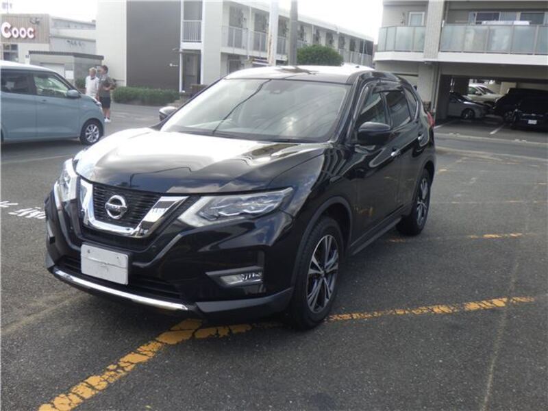 NISSAN X-TRAIL