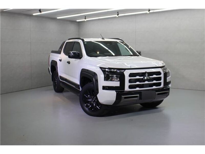MITSUBISHI TRITON
