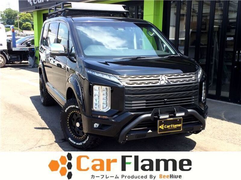 MITSUBISHI DELICA D5