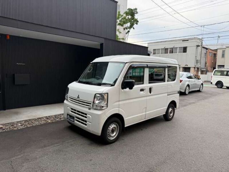 MITSUBISHI MINICAB VAN