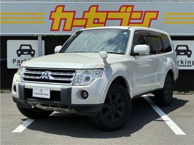 MITSUBISHI PAJERO