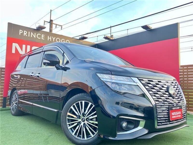 NISSAN ELGRAND