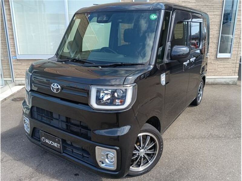 TOYOTA PIXIS MEGA