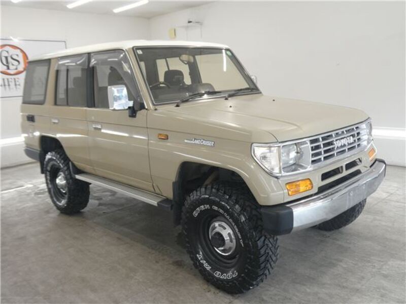 TOYOTA LAND CRUISER PRADO