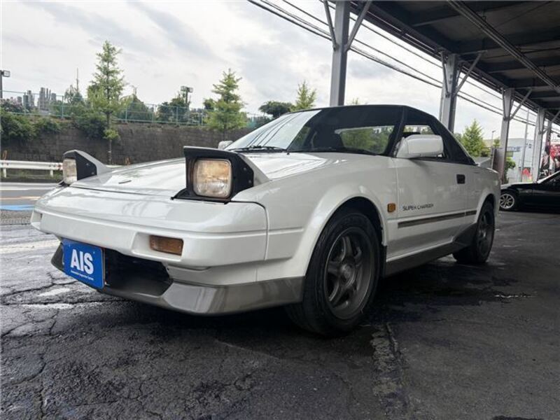 TOYOTA MR2