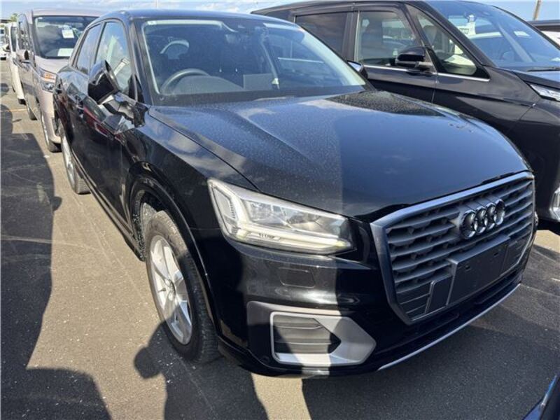 AUDI Q2