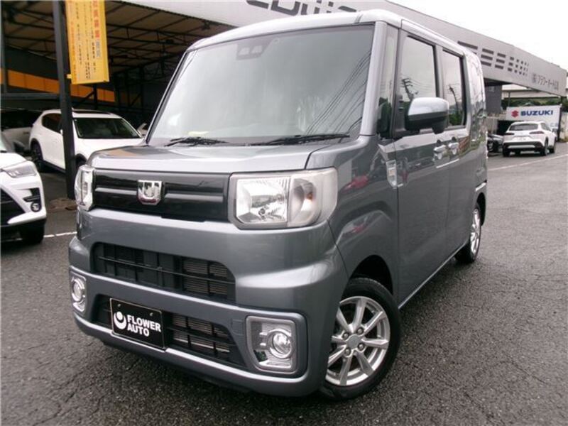 DAIHATSU WAKE