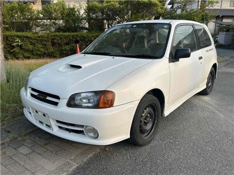 TOYOTA STARLET