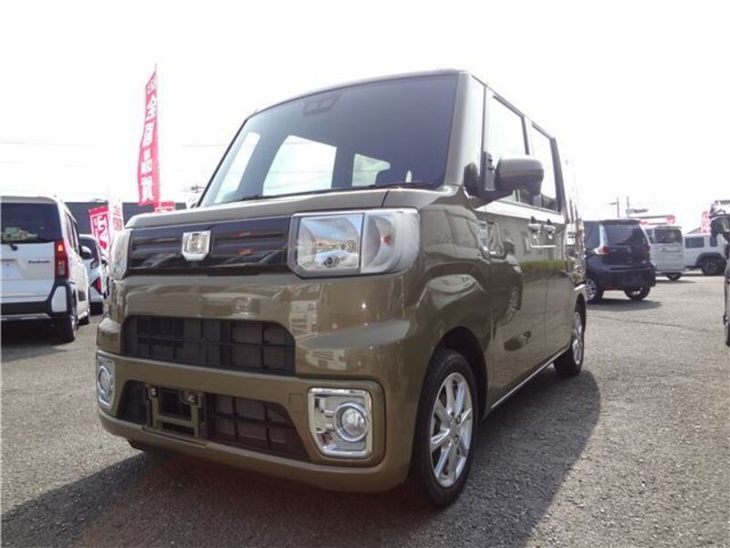 DAIHATSU WAKE