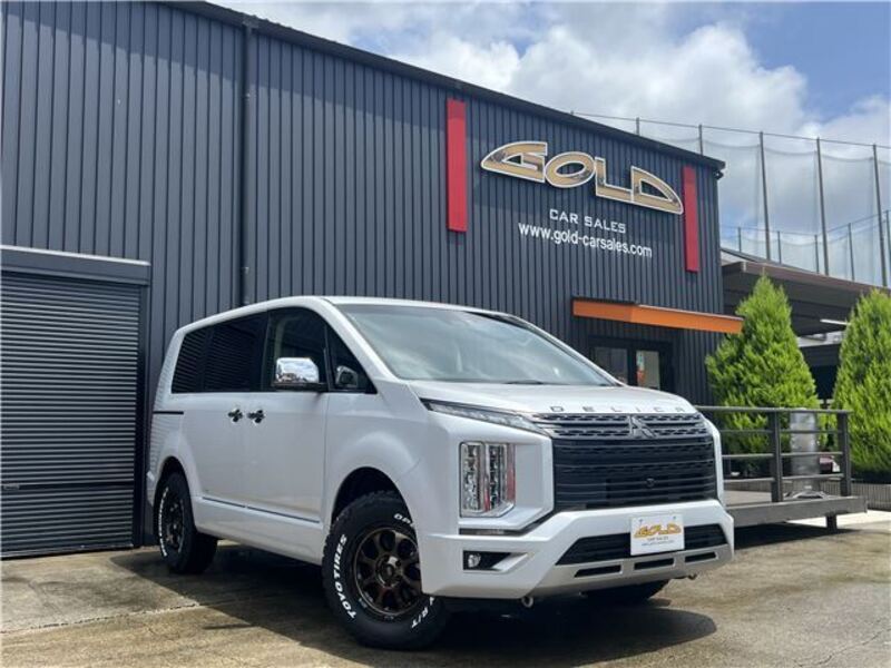MITSUBISHI DELICA D5