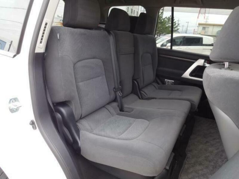 LAND CRUISER