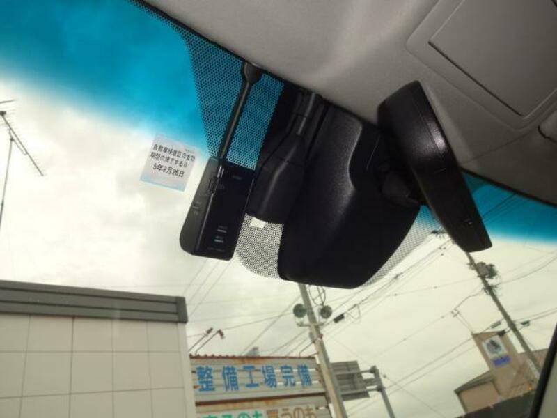 LAND CRUISER