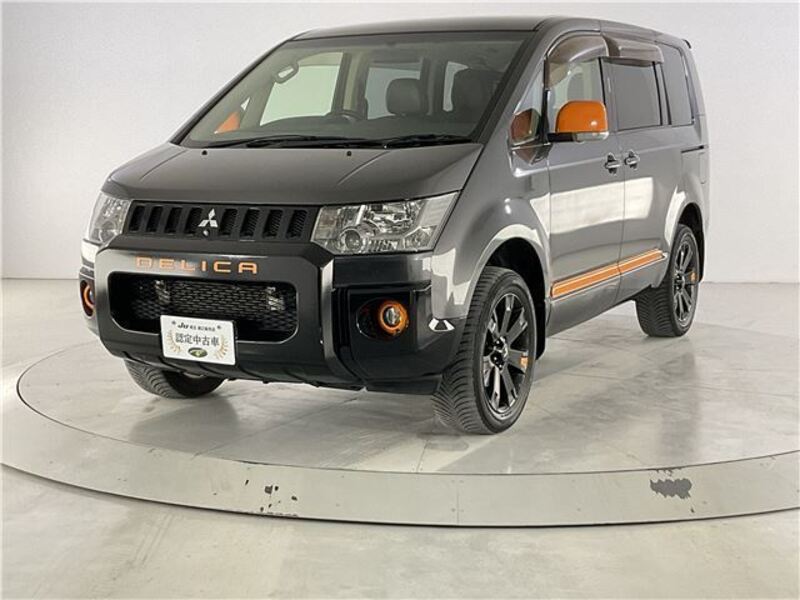 MITSUBISHI DELICA D5