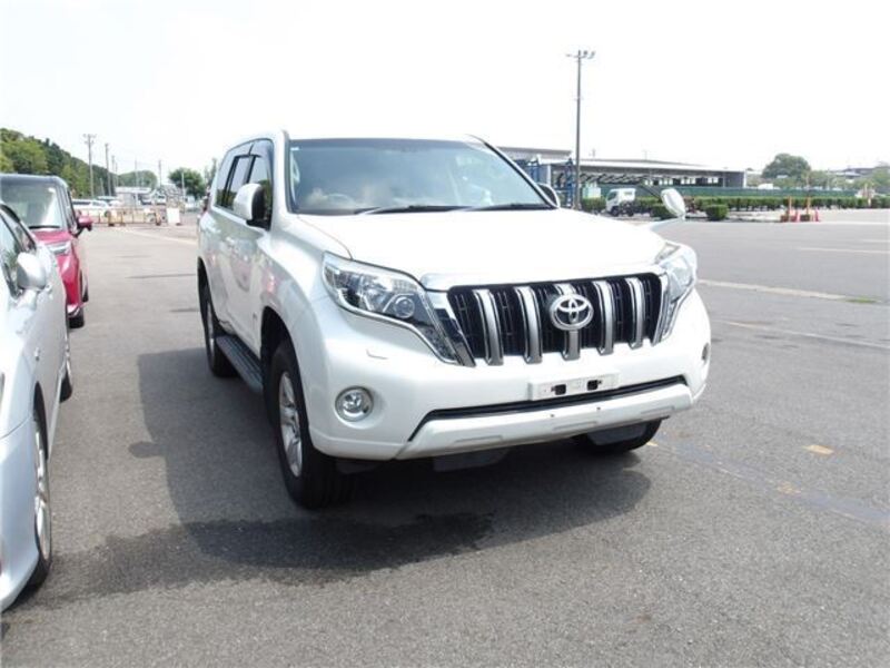 TOYOTA LAND CRUISER PRADO