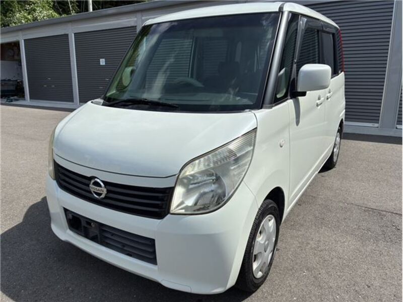 NISSAN ROOX