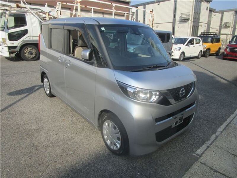 NISSAN ROOX