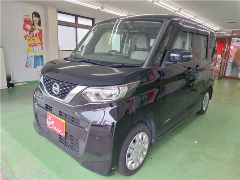 NISSAN ROOX