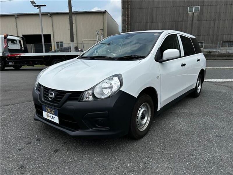 NISSAN AD