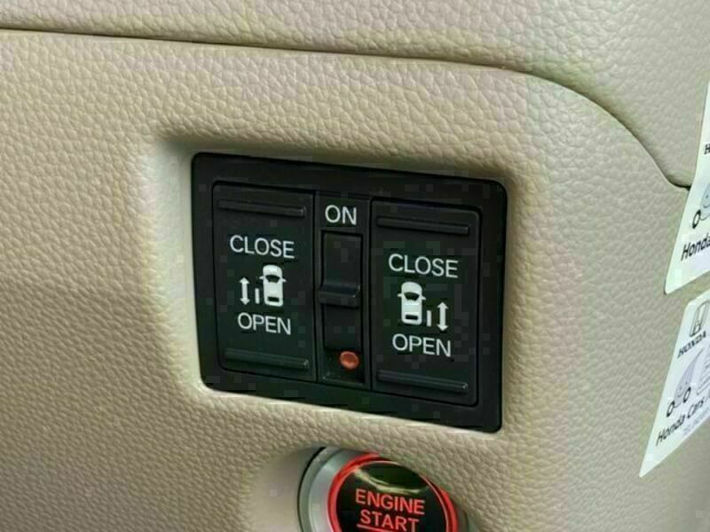 N BOX