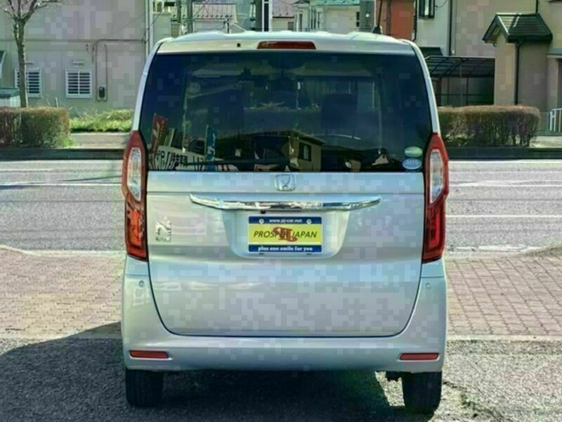 N BOX